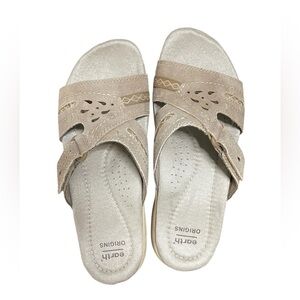 Earth Origins “Sizzle” Women's Suede Tan Slide Sandals Size 8